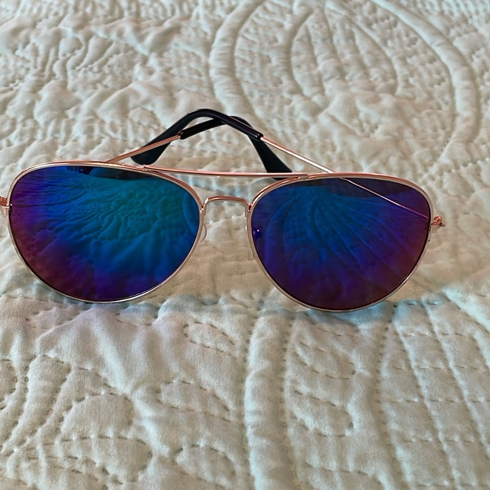 aviator sunglasses